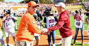 National analysts predict Clemson-South Carolina game