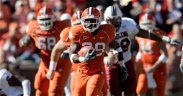 Clemson football legend among new Ring of Honor inductees