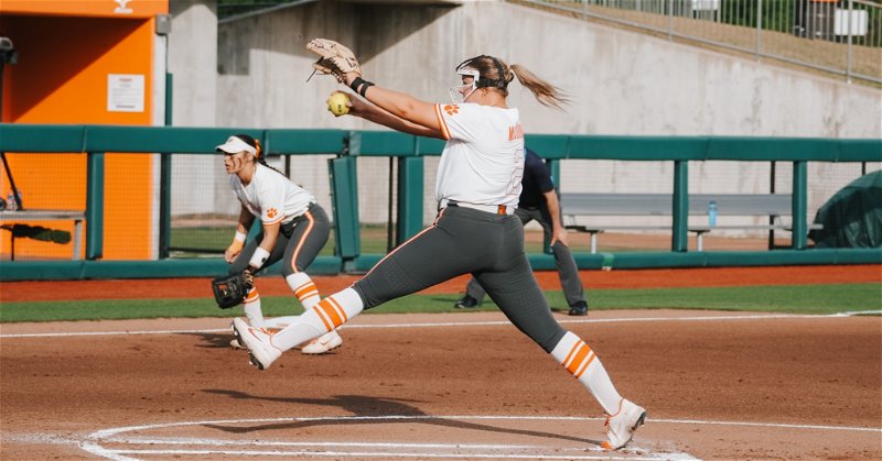 Brooke McCubbin threw a complete game shutout in the Tigers' win. (Clemson athletics photo)