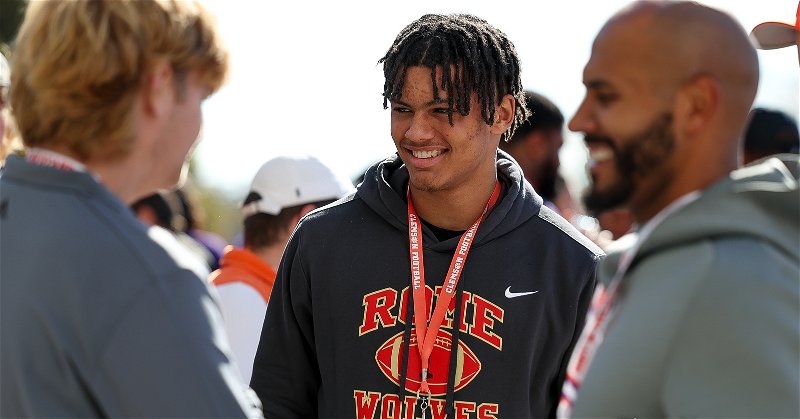 Jaedon Harmon is a 4-star linebacker with predictions to Clemson, and he formalized the Tigers being a top school for him this week.